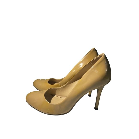 Arezzo Women's Size 7B (36 BRA) Beige Patent Leather Pumps shoes Made In Brazil - Picture 2 of 7